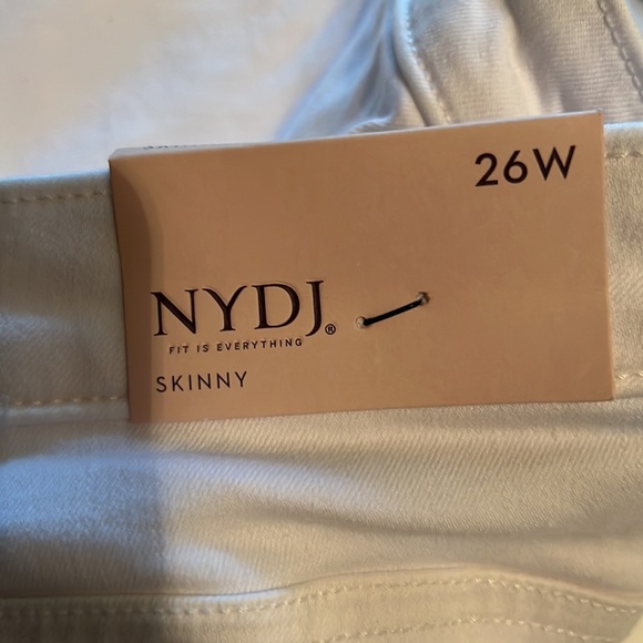 18. 🎉HP🎉. NYDJ Skinny Ankle Jeans in Optic White - Picture 10 of 12